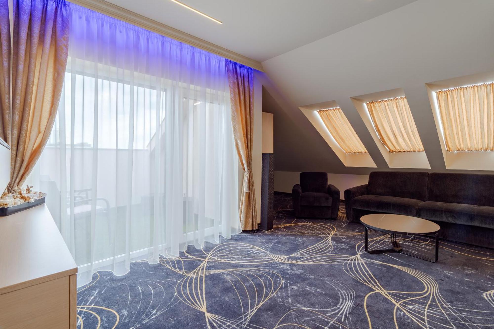 Diamond Panzio Bed & Breakfast Hajduszoboszlo Exterior photo